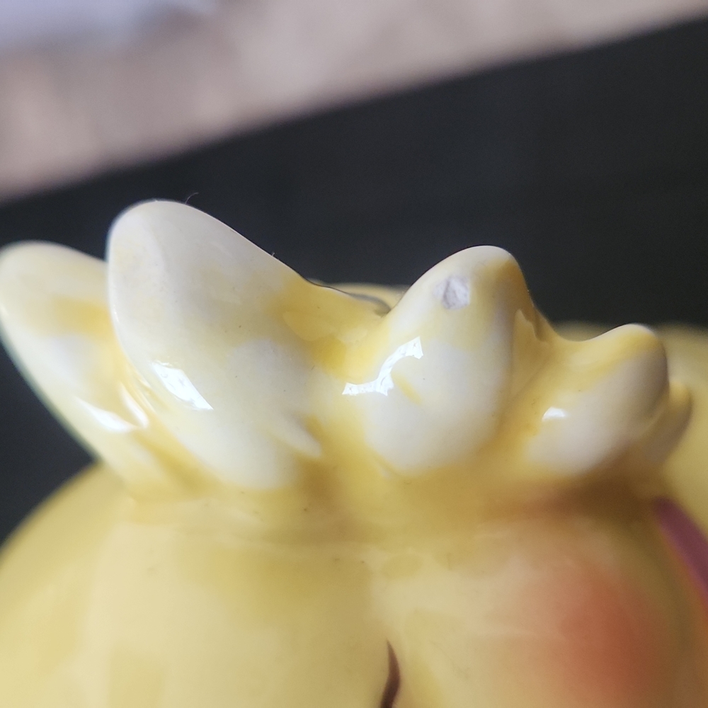 VINTAGE ADORABLE UPSIDE-DOWN BABY CHICK TEA CAP. - Picture 12 of 12